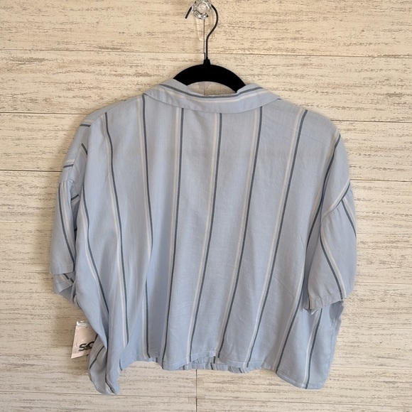SO Crop Stripe Button up | SIZE XL - Picture 2 of 5